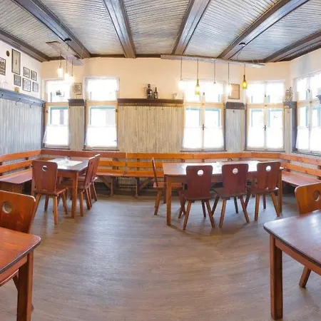 Na Vysoké Peci - A Restaurant Pensión